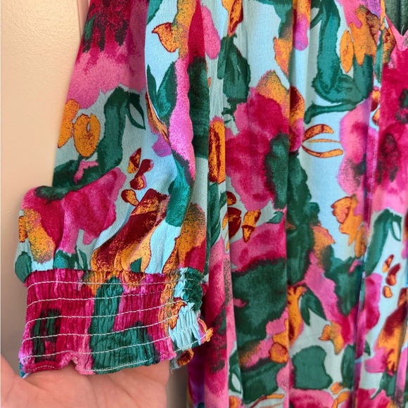 Floral Blouse - Pink, Green, Blue - Picture 5 of 6